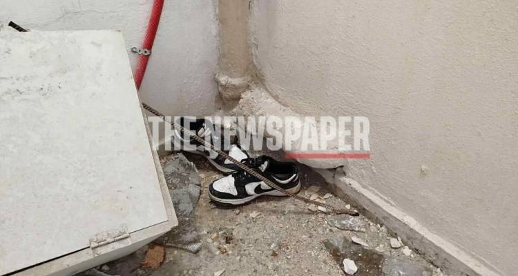&Beta;ό&lambda;&omicron;&sigmaf;: &Pi;ώ&sigmaf; &sigma;&upsilon;&nu;έ&beta;&eta; &eta; &mu;&omicron;&iota;&rho;&alpha;ί&alpha; &pi;&tau;ώ&sigma;&eta; &tau;&omicron;&upsilon; 20&chi;&rho;&omicron;&nu;&omicron;&upsilon; &sigma;&tau;&omicron;&nu; &phi;&omega;&tau;&alpha;&gamma;&omega;&gamma;ό, &epsilon;&nu;ώ ή&tau;&alpha;&nu; &mu;&epsilon; &pi;&alpha;&rho;έ&alpha; &sigma;&tau;&eta;&nu; &tau;&alpha;&rho;ά&tau;&sigma;&alpha; [&epsilon;&iota;&kappa;ό&nu;&epsilon;&sigmaf;-&beta;ί&nu;&tau;&epsilon;&omicron;]