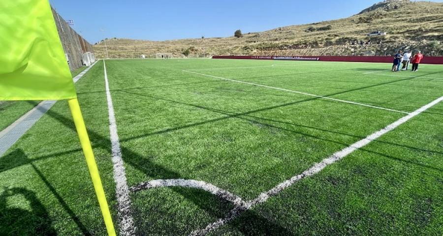 &Pi;&alpha;&rho;&alpha;&lambda;&alpha;&mu;&beta;ά&nu;&omicron;&nu;&tau;&alpha;&iota; &tau;&alpha; &gamma;ή&pi;&epsilon;&delta;&alpha; &Kappa;ά&sigma;&pi;&alpha;&kappa;&alpha; &kappa;&alpha;&iota; &Theta;ά&nu;&omicron;&upsilon;&sigmaf;, &alpha;&lambda;&lambda;ά &chi;&omega;&rho;ί&sigmaf; &chi;&lambda;&omicron;&omicron;&tau;ά&pi;&eta;&tau;&alpha;!