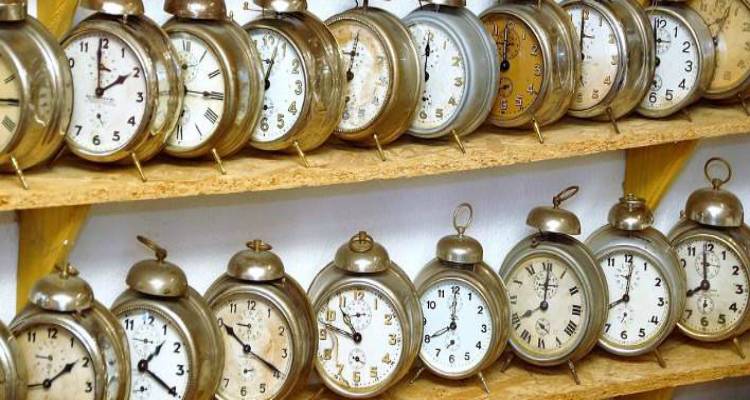 &Xi;&eta;&mu;&epsilon;&rho;ώ&mu;&alpha;&tau;&alpha; &Kappa;&upsilon;&rho;&iota;&alpha;&kappa;ή&sigmaf; &alpha;&lambda;&lambda;ά&zeta;&epsilon;&iota; &eta; ώ&rho;&alpha; | &Theta;&alpha; &nu;&upsilon;&chi;&tau;ώ&nu;&epsilon;&iota; &nu;&omega;&rho;ί&tau;&epsilon;&rho;&alpha;
