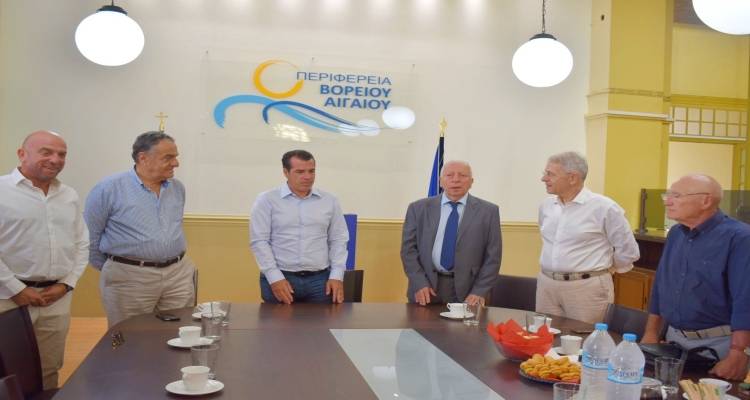 &Sigma;&upsilon;&nu;ά&nu;&tau;&eta;&sigma;&eta; &tau;&omicron;&upsilon; &Pi;&epsilon;&rho;&iota;&phi;&epsilon;&rho;&epsilon;&iota;ά&rho;&chi;&eta; &mu;&epsilon; &tau;&omicron;&nu; &Upsilon;&pi;&omicron;&upsilon;&rho;&gamma;ό &Mu;&epsilon;&tau;&alpha;&nu;ά&sigma;&tau;&epsilon;&upsilon;&sigma;&eta;&sigmaf; &kappa;&alpha;&iota; &Alpha;&sigma;ύ&lambda;&omicron;&upsilon;