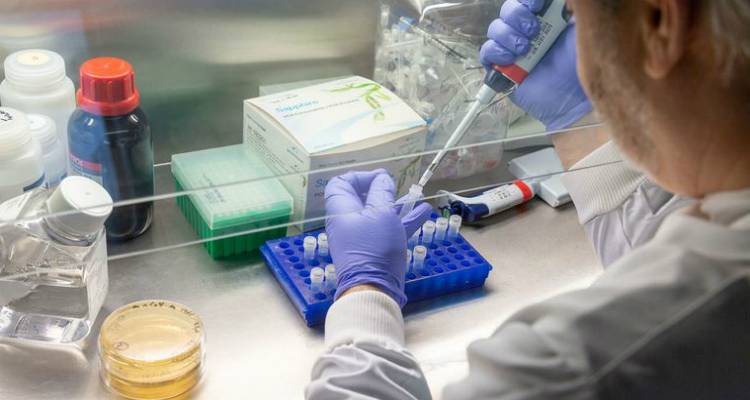 Βρετανία: Στις 20 Ιουλίου θα ανακοινωθούν τα πρώτα αποτελέσματα της έρευνας για το εμβόλιο κατά του κορονοϊού