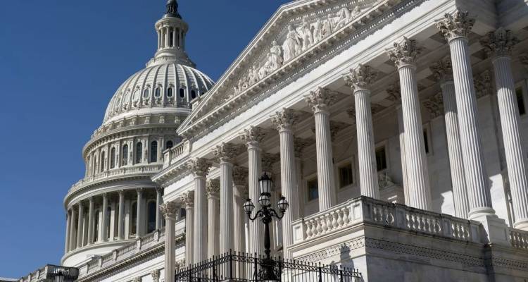 &Eta;&Pi;&Alpha;: &Kappa;ί&nu;&delta;&upsilon;&nu;&omicron;&sigmaf; &laquo;shutdown&raquo; &tau;&omicron;&upsilon; &kappa;&rho;ά&tau;&omicron;&upsilon;&sigmaf; &gamma;&iota;&alpha; &delta;&epsilon;ύ&tau;&epsilon;&rho;&eta; &phi;&omicron;&rho;ά &mu;έ&sigma;&alpha; &sigma;&epsilon; &tau;&rho;&epsilon;&iota;&sigmaf; &mu;ή&nu;&epsilon;&sigmaf; -&laquo;&Kappa;&alpha;&mu;&pi;&alpha;&nu;ά&kappa;&iota;&raquo; &alpha;&pi;ό &tau;&omicron;&nu; &Lambda;&epsilon;&upsilon;&kappa;ό &Omicron;ί&kappa;&omicron;