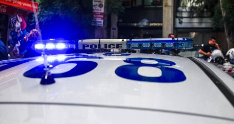 &Alpha;&gamma;&rho;&iota;&omicron; έ&gamma;&kappa;&lambda;&eta;&mu;&alpha; &sigma;&tau;&eta; &Mu;ά&nu;&eta;: 44&chi;&rho;&omicron;&nu;&omicron;&sigmaf; &sigma;&kappa;ό&tau;&omega;&sigma;&epsilon; &tau;&eta;&nu; &sigma;ύ&zeta;&upsilon;&gamma;ό &tau;&omicron;&upsilon;