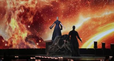 Eurovision 2025: &Mu;&epsilon;... buzzer beater &sigma;&tau;&omicron;&nu; &tau;&epsilon;&lambda;&iota;&kappa;ό &eta; &Kappa;&lambda;&alpha;&upsilon;&delta;ί&alpha; -Έ&delta;&omega;&sigma;&epsilon; &tau;&alpha; &gamma;&upsilon;&alpha;&lambda;&iota;ά &tau;&eta;&sigmaf; &sigma;&tau;&eta;&nu; &pi;&alpha;&rho;&omicron;&upsilon;&sigma;&iota;ά&sigma;&tau;&rho;&iota;&alpha;, ό&lambda;&alpha; ό&sigma;&alpha; έ&gamma;&iota;&nu;&alpha;&nu;