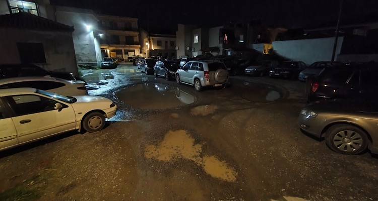 &Kappa;&lambda;&epsilon;ί&nu;&epsilon;&iota; &tau;&omicron; &pi;ά&rho;&kappa;&iota;&nu;&gamma;&kappa; &sigma;&tau;&eta;&nu; &omicron;&delta;ό &Kappa;&alpha;&rho;&alpha;&tau;&zeta;ά | &Mu;&epsilon;&iota;ώ&nu;&omicron;&nu;&tau;&alpha;&iota; &kappa;&iota; ά&lambda;&lambda;&omicron; &omicron;&iota; &theta;έ&sigma;&epsilon;&iota;&sigmaf; &sigma;&tau;ά&theta;&mu;&epsilon;&upsilon;&sigma;&eta;&sigmaf; &sigma;&tau;&eta; &Mu;ύ&rho;&iota;&nu;&alpha;