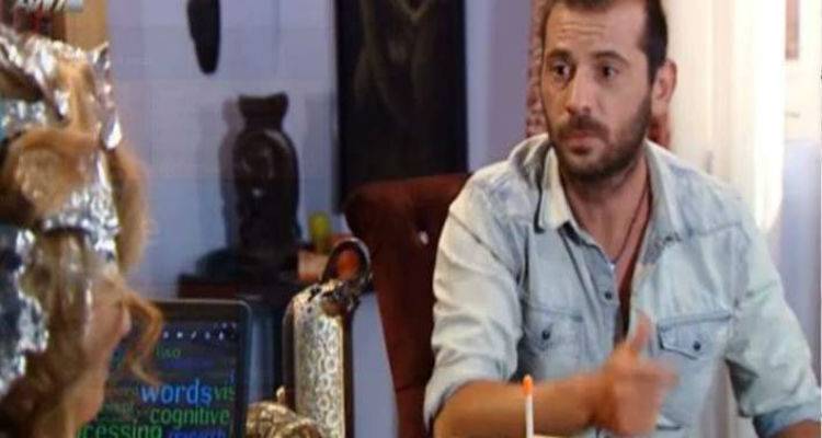 &Pi;έ&theta;&alpha;&nu;&epsilon; &xi;&alpha;&phi;&nu;&iota;&kappa;ά &omicron; &Alpha;&nu;&delta;&rho;έ&alpha;&sigmaf; &Sigma;&iota;&delta;έ&rho;&eta;&sigmaf;, &eta;&theta;&omicron;&pi;&omicron;&iota;ό&sigmaf; &alpha;&pi;ό &tau;&omicron;&upsilon;&sigmaf; &laquo;&Sigma;&upsilon;&mu;&mu;&alpha;&theta;&eta;&tau;έ&sigmaf;&raquo;