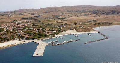 &Delta;&iota;&alpha;&kappa;&omicron;&pi;ή &nu;&epsilon;&rho;&omicron;ύ &tau;&eta; &Delta;&epsilon;&upsilon;&tau;έ&rho;&alpha; 15/1 &sigma;&tau;&omicron;&nu; &delta;&rho;ό&mu;&omicron; &Chi;&alpha;&beta;&omicron;ύ&lambda;&eta; - &Phi;&alpha;&nu;&alpha;&rho;ά&kappa;&iota; &kappa;&alpha;&iota; &sigma;&tau;&eta;&nu; &pi;&alpha;&rho;&alpha;&lambda;ί&alpha;