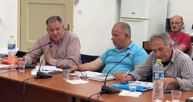 Δημοτική Αρχή: Πυρ κατά ριπάς στον πρόεδρο της Ατσικής Ν. Κουκουλήθρα για τη χθεσινή του ανακοίνωση