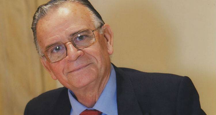 &Sigma;. &Kappa;&alpha;&rho;&gamma;ά&kappa;&omicron;&sigmaf; &sigma;&tau;&omicron;&nu; Fm 100: &laquo;&Nu;&alpha; &mu;&epsilon;&tau;&alpha;&phi;&epsilon;&rho;&theta;&epsilon;ί &eta; &Beta;&omicron;&upsilon;&lambda;ή &tau;&omega;&nu; &Epsilon;&phi;ή&beta;&omega;&nu; &sigma;&tau;&omicron; &Beta;&omicron;&upsilon;&lambda;&epsilon;&upsilon;&tau;ή&rho;&iota;&omicron; &tau;&eta;&sigmaf; &Pi;&omicron;&lambda;&iota;ό&chi;&nu;&eta;&sigmaf;&raquo; (mp3)