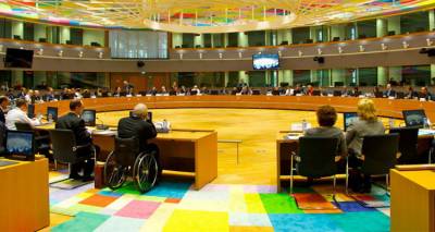 &laquo;&Sigma;ύ&nu;&nu;&epsilon;&phi;&alpha;&raquo; &pi;ά&nu;&omega; &alpha;&pi;ό &tau;&omicron; Eurogroup &tau;&eta;&sigmaf; &Delta;&epsilon;&upsilon;&tau;έ&rho;&alpha;&sigmaf;