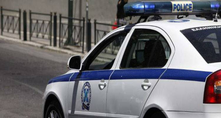 &Kappa;&rho;ή&tau;&eta;: &Mu;&eta;&tau;έ&rho;&alpha; &beta;&rho;ή&kappa;&epsilon; &nu;&epsilon;&kappa;&rho;ό &tau;&omicron;&nu; &gamma;&iota;&omicron; &tau;&eta;&sigmaf; &mu;έ&sigma;&alpha; &sigma;&epsilon; &mu;ί&alpha; &lambda;ί&mu;&nu;&eta; &alpha;ί&mu;&alpha;&tau;&omicron;&sigmaf;