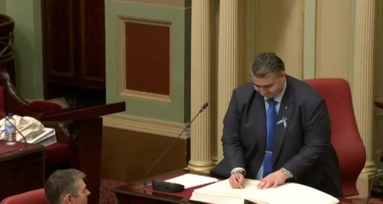 Στιγμιότυπο από την ορκομωσία του ομογενούς πολιτικού Λι Ταρλάμη την περασμένη εβδομάδα. Φώτο: Supplied