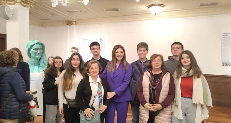 Ο Άη Στράτης στην Πόλη: Μαθητές παρουσίασαν το “Πράσινο Νησί” στο 2ο Μαθητικό Συνέδριο