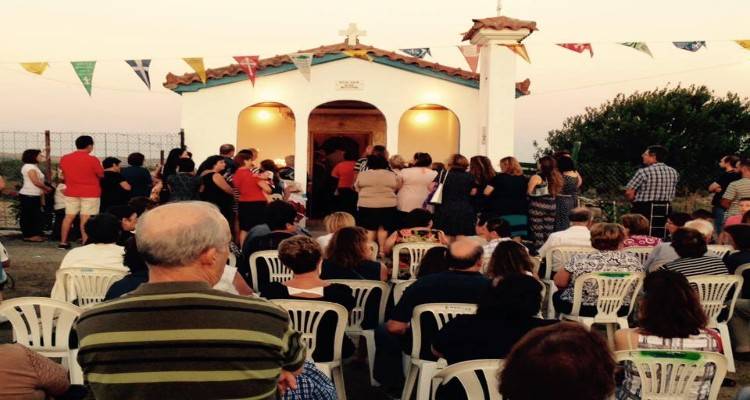 Εορτάζει ο ναός της Αγίας Μελιτινής στην Καλλιθέα