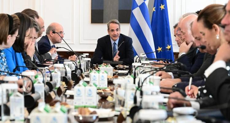 &Alpha;&kappa;&rho;ί&beta;&epsilon;&iota;&alpha; &kappa;&alpha;&iota; &mu;&epsilon;&tau;&alpha;&nu;&alpha;&sigma;&tau;&epsilon;&upsilon;&tau;&iota;&kappa;ό &sigma;&tau;&omicron; &sigma;&eta;&mu;&epsilon;&rho;&iota;&nu;ό &upsilon;&pi;&omicron;&upsilon;&rho;&gamma;&iota;&kappa;ό -&Alpha;&nu;&epsilon;&xi;ά&rho;&tau;&eta;&tau;&eta; &Alpha;&rho;&chi;ή &gamma;&iota;&alpha; &tau;&eta;&nu; &Alpha;&gamma;&omicron;&rho;ά &kappa;&alpha;&iota; &tau;&omicron;&nu; &Kappa;&alpha;&tau;&alpha;&nu;&alpha;&lambda;&omega;&tau;ή, &alpha;&lambda;ά &Alpha;&Alpha;&Delta;&Epsilon;