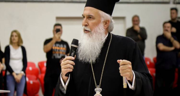 Τις πνευματικές διαστάσεις του εορτασμού των Χριστουγέννων αναφέρει σε μήνυμά του ο Μητροπολίτης Λήμνου Ιερόθεος