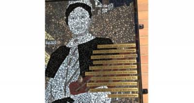 &Eta; &tau;&omicron;&iota;&chi;&omicron;&gamma;&rho;&alpha;&phi;ί&alpha; &sigma;&tau;&eta;&nu; &omicron;&pi;&omicron;ί&alpha; &alpha;&pi;&epsilon;&iota;&kappa;&omicron;&nu;ί&zeta;&epsilon;&tau;&alpha;&iota; &eta; &nu;&omicron;&sigma;&omicron;&kappa;ό&mu;&alpha; Grace Wilson