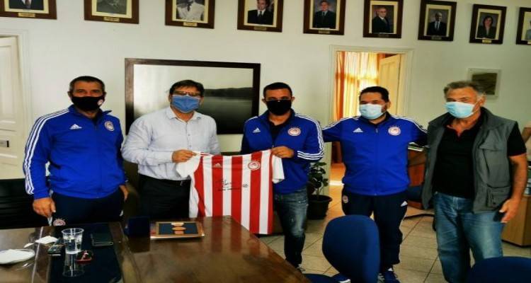 Ολυμπιακός: Αγκάλιασαν την Ακαδημία στη Λήμνο