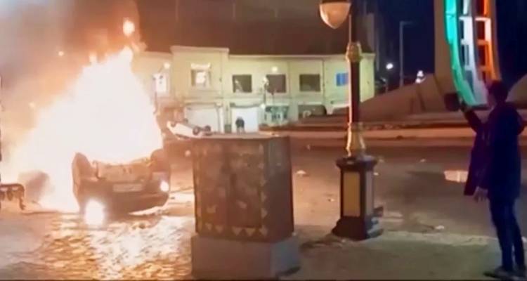 &Kappa;&omicron;&mu;&iota;&sigma;&iota;ό&nu; &gamma;&iota;&alpha; &Iota;&rho;ά&nu;: &Epsilon;ί&mu;&alpha;&sigma;&tau;&epsilon; έ&tau;&omicron;&iota;&mu;&omicron;&iota; &nu;&alpha; &pi;&rho;&omicron;&tau;&epsilon;ί&nu;&omicron;&upsilon;&mu;&epsilon; &nu;έ&epsilon;&sigmaf;, &alpha;&upsilon;&sigma;&tau;&eta;&rho;ό&tau;&epsilon;&rho;&epsilon;&sigmaf; &kappa;&upsilon;&rho;ώ&sigma;&epsilon;&iota;&sigmaf; &mu;&epsilon;&tau;ά &tau;&eta; &beta;ί&alpha;&iota;&eta; &kappa;&alpha;&tau;&alpha;&sigma;&tau;&omicron;&lambda;ή &tau;&omega;&nu; &delta;&iota;&alpha;&delta;&eta;&lambda;ώ&sigma;&epsilon;&omega;&nu;