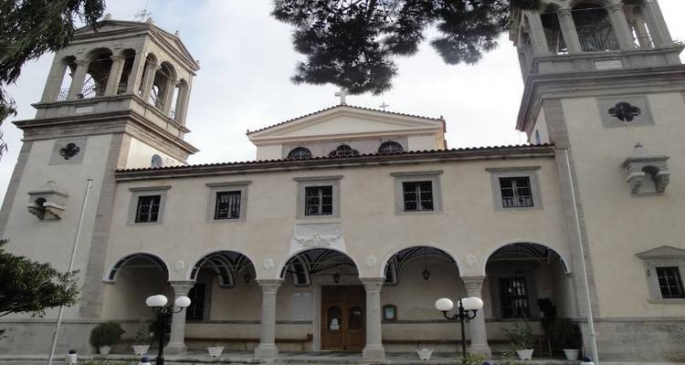 &Iota;.&Nu; &Alpha;&gamma;ί&alpha;&sigmaf; &Tau;&rho;&iota;ά&delta;&alpha;&sigmaf;: &Sigma;&tau;&iota;&sigmaf; 12 &Alpha;&upsilon;&gamma;&omicron;ύ&sigma;&tau;&omicron;&upsilon; &tau;&omicron; &Iota;&epsilon;&rho;ό &Epsilon;&upsilon;&chi;έ&lambda;&alpha;&iota;&omicron;