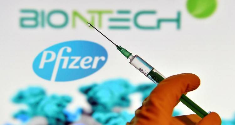 Βρετανία – Κορονοϊός: Πριν από τα Χριστούγεννα αναμένεται η διάθεση του εμβολίου της Pfizer