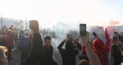 &Omicron;&lambda;&upsilon;&mu;&pi;&iota;&alpha;&kappa;ό&sigmaf;: &Alpha;&pi;&omicron;&theta;&epsilon;&omega;&tau;&iota;&kappa;ή &upsilon;&pi;&omicron;&delta;&omicron;&chi;ή &sigma;&tau;&omicron; &laquo;&Epsilon;&lambda;. &Beta;&epsilon;&nu;&iota;&zeta;έ&lambda;&omicron;&sigmaf;&raquo;, &mu;&epsilon;&tau;ά &tau;&omicron; &iota;&sigma;&tau;&omicron;&rho;&iota;&kappa;ό &delta;&iota;&pi;&lambda;ό &alpha;&pi;έ&nu;&alpha;&nu;&tau;&iota; &sigma;&tau;&eta;&nu; Ά&sigma;&tau;&omicron;&nu; &Beta;ί&lambda;&alpha; (Photos)
