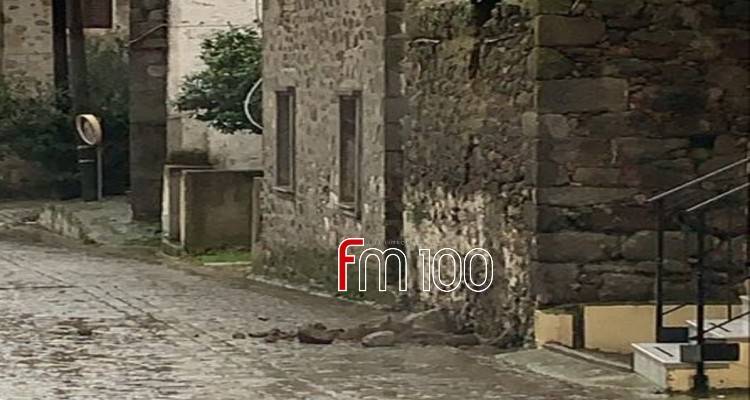 Έπεσε τοιχίο παλιού σπιτιού στον Κοντιά