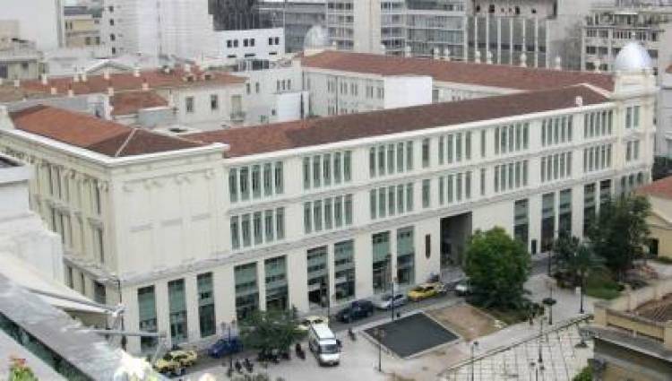 &Tau;&omicron; &Sigma;&tau;&Epsilon; &epsilon;&pi;&iota;&kappa;ύ&rho;&omega;&sigma;&epsilon; &alpha;&pi;&omicron;&lambda;ύ&sigma;&epsilon;&iota;&sigmaf; &tau;&rho;&iota;ώ&nu; &delta;&eta;&mu;&omicron;&sigma;ί&omega;&nu; &upsilon;&pi;&alpha;&lambda;&lambda;ή&lambda;&omega;&nu;