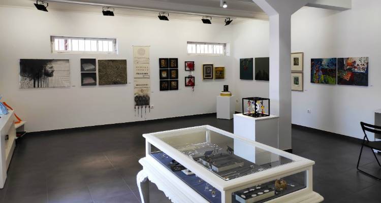 Λήμνος: Ομαδική έκθεση «diodes-δίοδος» στην Poseidon Art Gallery