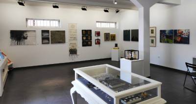 Λήμνος: Ομαδική έκθεση «diodes-δίοδος» στην Poseidon Art Gallery