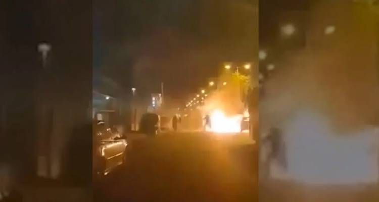 &Mu;&epsilon; &mu;&omicron;&nu;&tau;έ&lambda;&omicron; &laquo;&Chi;&rho;&upsilon;&sigma;ή&sigmaf; &Alpha;&upsilon;&gamma;ή&sigmaf;&raquo; &eta; &kappa;&alpha;&tau;&alpha;&pi;&omicron;&lambda;έ&mu;&eta;&sigma;&eta; &tau;&omicron;&upsilon; &chi;&omicron;&upsilon;&lambda;&iota;&gamma;&kappa;&alpha;&nu;&iota;&sigma;&mu;&omicron;ύ | &Sigma;&tau;&omicron;&nu; &Alpha;&rho;&epsilon;&iota;&omicron; &Pi;ά&gamma;&omicron; &sigma;&tau;έ&lambda;&nu;&epsilon;&iota; &eta; &kappa;&upsilon;&beta;έ&rho;&nu;&eta;&sigma;&eta; ό&lambda;&alpha; &tau;&alpha; &sigma;&tau;&omicron;&iota;&chi;&epsilon;ί&alpha;