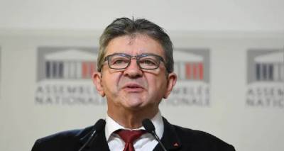 &Mu;&epsilon;&lambda;&alpha;&nu;&sigma;ό&nu; &gamma;&iota;&alpha; &tau;&iota;&sigmaf; &epsilon;&kappa;&lambda;&omicron;&gamma;έ&sigmaf;: &laquo;&Gamma;ί&nu;&alpha;&mu;&epsilon; &eta;&gamma;&epsilon;&tau;&iota;&kappa;ή &delta;ύ&nu;&alpha;&mu;&eta;, &nu;&iota;&kappa;ή&sigma;&alpha;&mu;&epsilon; &tau;&eta;&nu; &Alpha;&kappa;&rho;&omicron;&delta;&epsilon;&xi;&iota;ά &kappa;&alpha;&iota; &epsilon;&pi;&iota;&sigma;&tau;&rho;έ&psi;&alpha;&mu;&epsilon; &alpha;&pi;ό &tau;&omicron; &tau;ί&pi;&omicron;&tau;&alpha;&raquo;