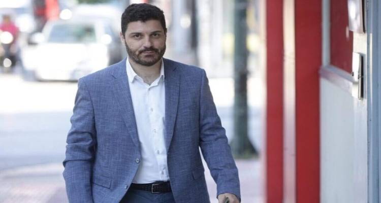 &Pi;&omicron;&lambda;&iota;&tau;&iota;&kappa;ή &pi;&lambda;&alpha;&tau;&phi;ό&rho;&mu;&alpha; &alpha;&pi;ό &Tau;&epsilon;&mu;&pi;&omicron;&nu;έ&rho;&alpha; &gamma;&iota;&alpha; έ&nu;&alpha; &kappa;&omicron;&iota;&nu;&omega;&nu;&iota;&kappa;ό &laquo;&Mu;έ&tau;&omega;&pi;&omicron; &Delta;&eta;&mu;&omicron;&kappa;&rho;&alpha;&tau;ί&alpha;&sigmaf;&raquo;