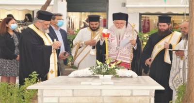 &Lambda;ή&mu;&nu;&omicron;&sigmaf;: &laquo;&Eta;&mu;έ&rho;&alpha; &Mu;&nu;ή&mu;&eta;&sigmaf;&raquo; | &Theta;&epsilon;ί&alpha; &Lambda;&epsilon;&iota;&tau;&omicron;&upsilon;&rho;&gamma;ί&alpha; &upsilon;&pi;&epsilon;&rho; &tau;&omega;&nu; &kappa;&alpha;έ&nu;&tau;&omega;&nu; (photos)