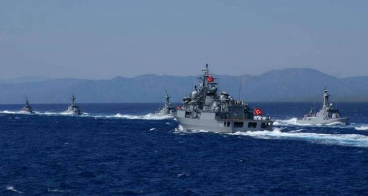 &Omicron;&iota; &Tau;&omicron;ύ&rho;&kappa;&omicron;&iota; &laquo;&kappa;&lambda;&epsilon;&iota;&delta;ώ&nu;&omicron;&upsilon;&nu;&raquo; &tau;&eta; &theta;&alpha;&lambda;ά&sigma;&sigma;&iota;&alpha; &pi;&epsilon;&rho;&iota;&omicron;&chi;ή &pi;ά&nu;&omega; &alpha;&pi;ό &tau;&eta; &Lambda;ή&mu;&nu;&omicron; &gamma;&iota;&alpha; έ&nu;&alpha; &chi;&rho;ό&nu;&omicron;