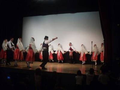 Με επιτυχία η αποψινή εκδήλωση του Συλλόγου Ανδρωνίου «Κάμετε τόπο στο χορό» (photos)