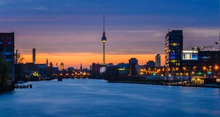 &Eta; &Epsilon;&upsilon;&rho;ώ&pi;&eta; &pi;&rho;&omicron;&epsilon;&tau;&omicron;&iota;&mu;ά&zeta;&epsilon;&tau;&alpha;&iota; &gamma;&iota;&alpha; &tau;&omicron;&nu; &delta;&upsilon;&sigma;&kappa;&omicron;&lambda;ό&tau;&epsilon;&rho;&omicron; &chi;&epsilon;&iota;&mu;ώ&nu;&alpha; | &Tau;&iota; &mu;έ&tau;&rho;&alpha; &theta;&alpha; &alpha;&nu;&alpha;&kappa;&omicron;&iota;&nu;ώ&sigma;&epsilon;&iota; &eta; &Kappa;&omicron;&mu;&iota;&sigma;&iota;ό&nu;