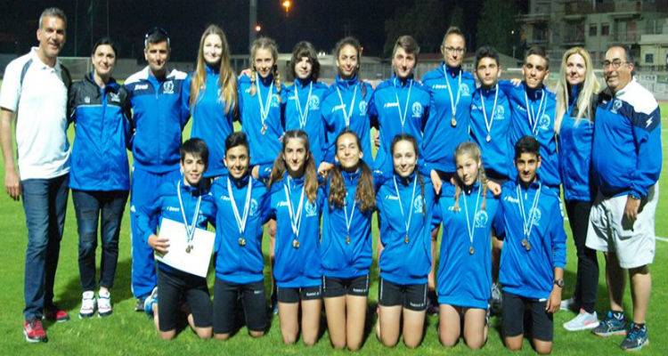 &laquo;&Sigma;ά&rho;&omega;&sigma;&epsilon;&raquo; &omicron; &sigma;&tau;ί&beta;&omicron;&sigmaf; &tau;&eta;&sigmaf; &Alpha;&Epsilon;&Lambda; | &Mu;&epsilon; 7 &chi;&rho;&upsilon;&sigma;ά, 4 &alpha;&rho;&gamma;&upsilon;&rho;ά &kappa;&alpha;&iota; 4 &chi;ά&lambda;&kappa;&iota;&nu;&alpha; &epsilon;&pi;έ&sigma;&tau;&rho;&epsilon;&psi;&alpha;&nu; &sigma;&tau;&eta; &Lambda;ή&mu;&nu;&omicron;