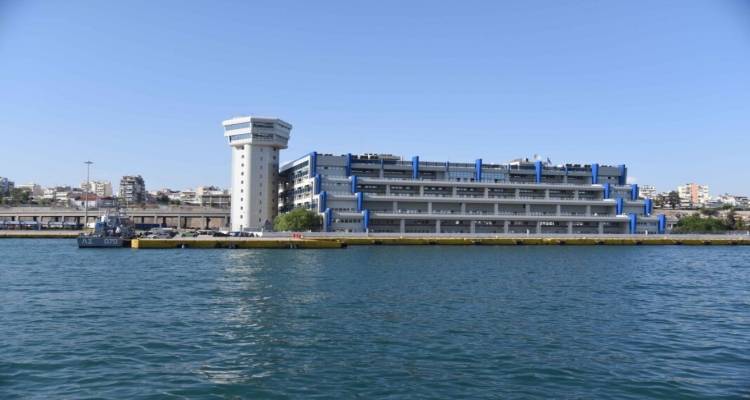 &Sigma;&upsilon;&nu;&epsilon;&chi;ί&zeta;&epsilon;&iota; &nu;&alpha; &delta;&iota;&alpha;&mu;&alpha;&rho;&tau;ύ&rho;&epsilon;&tau;&alpha;&iota; &eta; &Kappa;&alpha;&beta;ά&lambda;&alpha; &gamma;&iota;&alpha; &tau;&eta; &chi;&alpha;&mu;έ&nu;&eta; &alpha;&kappa;&tau;&omicron;&pi;&lambda;&omicron;ϊ&kappa;ή &sigma;ύ&nu;&delta;&epsilon;&sigma;&eta; &mu;&epsilon; &tau;&eta; &Lambda;ή&mu;&nu;&omicron;