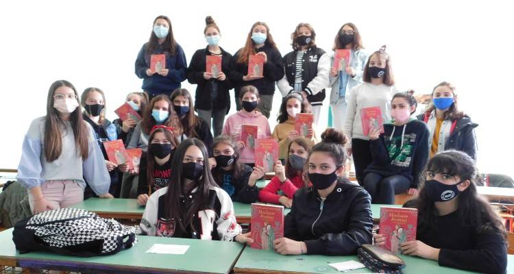 «Με ανοιχτά βιβλία» | Δράση Φιλαναγνωσίας και Δημιουργικής Γραφής  από το Γυμνάσιο Λιβαδοχωρίου
