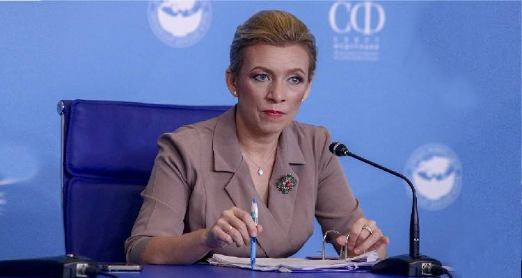 &Rho;&omega;&sigma;ί&alpha;: &Eta; &Epsilon;&lambda;&lambda;ά&delta;&alpha; &pi;&rho;&omicron;&sigma;&tau;έ&theta;&eta;&kappa;&epsilon; &sigma;&tau;&eta; &lambda;ί&sigma;&tau;&alpha; &tau;&omega;&nu; &laquo;&mu;&eta; &phi;&iota;&lambda;&iota;&kappa;ώ&nu; &chi;&omega;&rho;ώ&nu;&raquo;