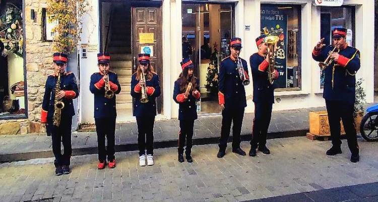 &Chi;&rho;&iota;&sigma;&tau;&omicron;&upsilon;&gamma;&epsilon;&nu;&nu;&iota;ά&tau;&iota;&kappa;&epsilon;&sigmaf; &mu;&epsilon;&lambda;&omega;&delta;ί&epsilon;&sigmaf; &alpha;&pi;ό &tau;&eta;&nu; &Pi;&alpha;&iota;&delta;&iota;&kappa;ή &Mu;&pi;ά&nu;&tau;&alpha; &tau;&omicron;&upsilon; &Delta;ή&mu;&omicron;&upsilon; &sigma;&tau;&eta; &Mu;ύ&rho;&iota;&nu;&alpha;