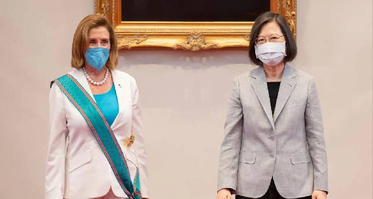 &laquo;&Delta;&epsilon;&nu; &theta;&alpha; &epsilon;&gamma;&kappa;&alpha;&tau;&alpha;&lambda;&epsilon;ί&psi;&omicron;&upsilon;&mu;&epsilon; &tau;&eta;&nu; &Tau;&alpha;ϊ&beta;ά&nu;&raquo;, &lambda;έ&epsilon;&iota; &eta; &Pi;&epsilon;&lambda;ό&zeta;&iota; -&Sigma;&tau;&rho;&alpha;&tau;&iota;&omega;&tau;&iota;&kappa;έ&sigmaf; &alpha;&sigma;&kappa;ή&sigma;&epsilon;&iota;&sigmaf; &xi;&epsilon;&kappa;&iota;&nu;ά &eta; &Kappa;ί&nu;&alpha;