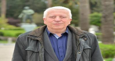 &Sigma;&tau;&eta; &Lambda;ή&mu;&nu;&omicron; &omicron; &Pi;&epsilon;&rho;&iota;&phi;&epsilon;&rho;&epsilon;&iota;ά&rho;&chi;&eta;&sigmaf; &Beta;. &Alpha;&iota;&gamma;&alpha;ί&omicron;&upsilon; &kappa;&alpha;&iota; &alpha;ύ&rho;&iota;&omicron; &omicron; &beta;&omicron;&upsilon;&lambda;&epsilon;&upsilon;&tau;ή&sigmaf; &tau;&eta;&sigmaf; &Nu;&Delta; &sigma;&tau;&omicron; &nu;&eta;&sigma;ί, &Chi;. &Alpha;&theta;&alpha;&nu;&alpha;&sigma;ί&omicron;&upsilon;!