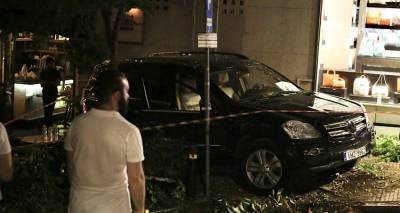 &Pi;&alpha;&nu;&iota;&kappa;ό&sigmaf; &sigma;&tau;&omicron; &Kappa;&omicron;&lambda;&omega;&nu;ά&kappa;&iota;: &Tau;&zeta;&iota;&pi; έ&pi;&epsilon;&sigma;&epsilon; &sigma;&epsilon; &pi;&epsilon;&zeta;&omicron;ύ&sigmaf; έ&xi;&omega; &alpha;&pi;ό &epsilon;&sigma;&tau;&iota;&alpha;&tau;ό&rho;&iota;&omicron; | 11 &tau;&rho;&alpha;&upsilon;&mu;&alpha;&tau;ί&epsilon;&sigmaf;, έ&nu;&alpha;&sigmaf; &sigma;&omicron;&beta;&alpha;&rho;ά