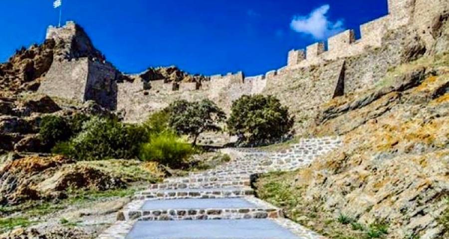 &Sigma;&tau;&omicron; &Epsilon;&Sigma;&Pi;&Alpha; &eta; &alpha;&pi;&omicron;&kappa;&alpha;&tau;ά&sigma;&tau;&alpha;&sigma;&eta; &tau;&omicron;&upsilon; &Kappa;ά&sigma;&tau;&rho;&omicron;&upsilon; &tau;&eta;&sigmaf; &Mu;ύ&rho;&iota;&nu;&alpha;&sigmaf; &kappa;&alpha;&iota; &tau;&omicron;&upsilon; &Alpha;&gamma;ί&omicron;&upsilon; &Delta;&eta;&mu;&eta;&tau;&rho;ί&omicron;&upsilon; &sigma;&tau;&omicron; &Kappa;&omicron;&nu;&tau;&omicron;&pi;&omicron;ύ&lambda;&iota;