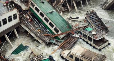 &Tau;&rho;&alpha;&gamma;&omega;&delta;ί&alpha; &sigma;&tau;&iota;&sigmaf; &Eta;&Pi;&Alpha;: &Kappa;&alpha;&tau;έ&rho;&rho;&epsilon;&upsilon;&sigma;&epsilon; &pi;&epsilon;&zeta;&omicron;&gamma;έ&phi;&upsilon;&rho;&alpha; &sigma;&tau;&eta; &Tau;&zeta;ό&rho;&tau;&zeta;&iota;&alpha;, ά&nu;&theta;&rho;&omega;&pi;&omicron;&iota; &beta;&rho;έ&theta;&eta;&kappa;&alpha;&nu; &sigma;&tau;&omicron; &kappa;&epsilon;&nu;ό, &epsilon;&pi;&tau;ά &nu;&epsilon;&kappa;&rho;&omicron;ί