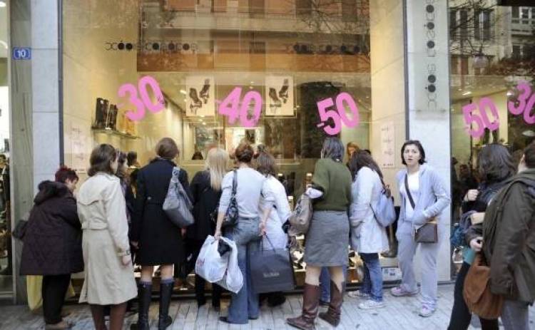 Έλεγχοι σε καταστήματα ένδυσης υγειονομικού ενδιαφέροντος και σε πλανόδιους πωλητές