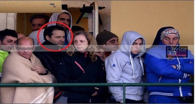 Η αποβίβαση των Λημνιών διασωθέντων του «Norman Atlantic» στο Μπάρι (photos)