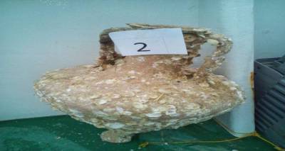 18 αμφορείς από τη θάλασσα της Λήμνου στα δίχτυα του «Παναγία Μ»  (photos)